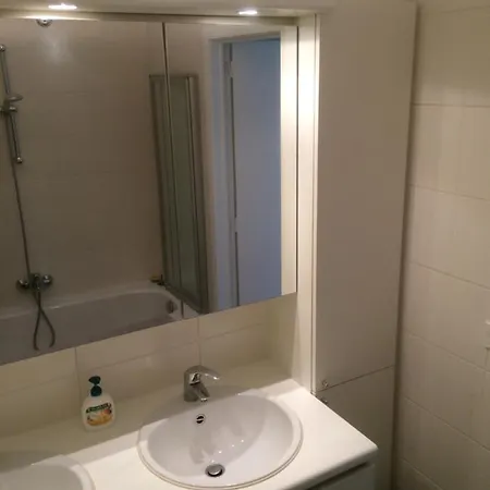 Prive-kamer Centrum Met Eigen Badkamer/wc * 오스텐드